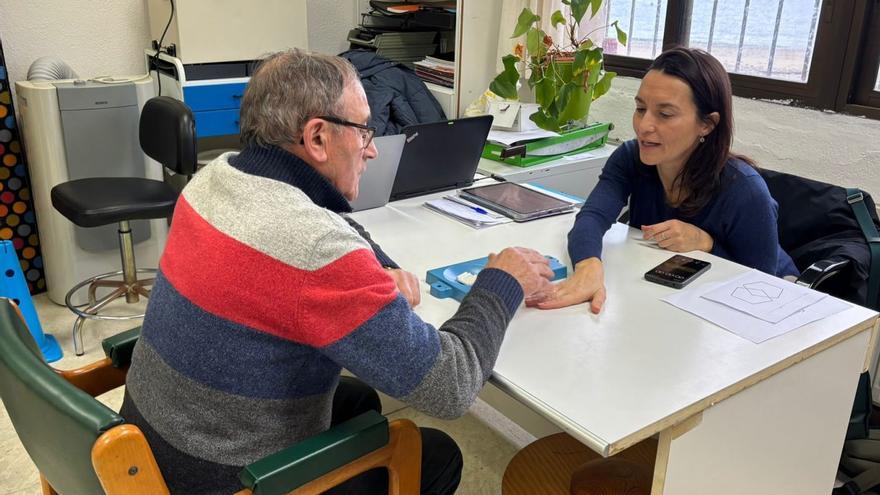 Más de mil personas en el área de Pontevedra-O Salnés con párkinson: «Ahora hay pacientes que llevan 30 años diagnosticados»