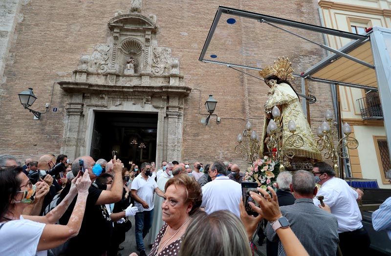 La Virgen vuelve a procesionar con público