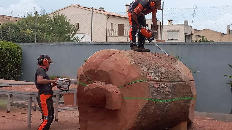 Vilafranca tendrá otra escultura dedicada al melón, tras reventar la anterior por el calor