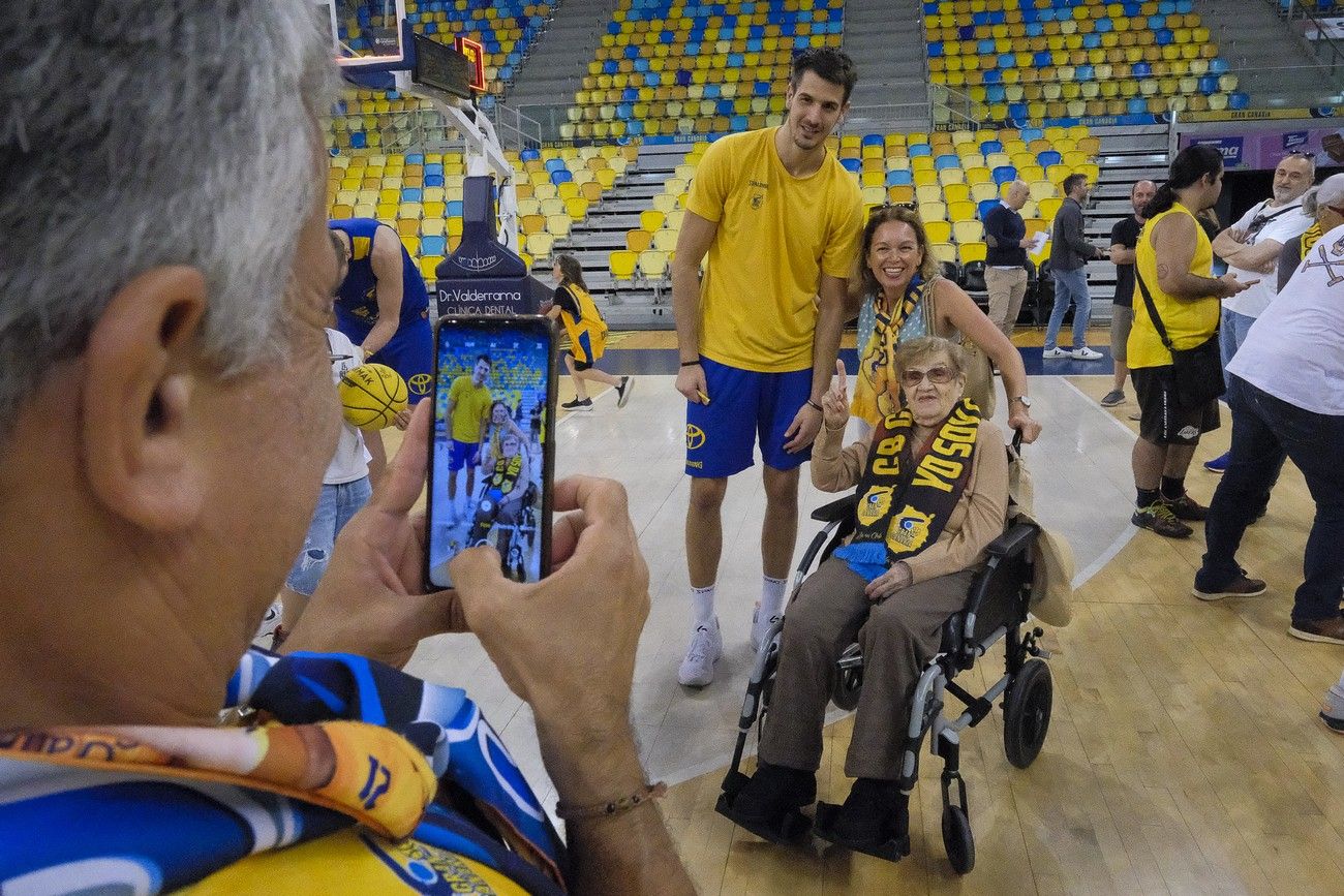 Despedida del Granca desde el Arena para la Copa del Rey