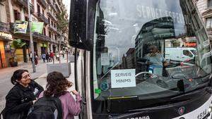 Els transportistes i conductors d’autobús amenacen amb una vaga indefinida a partir del 8 de juny