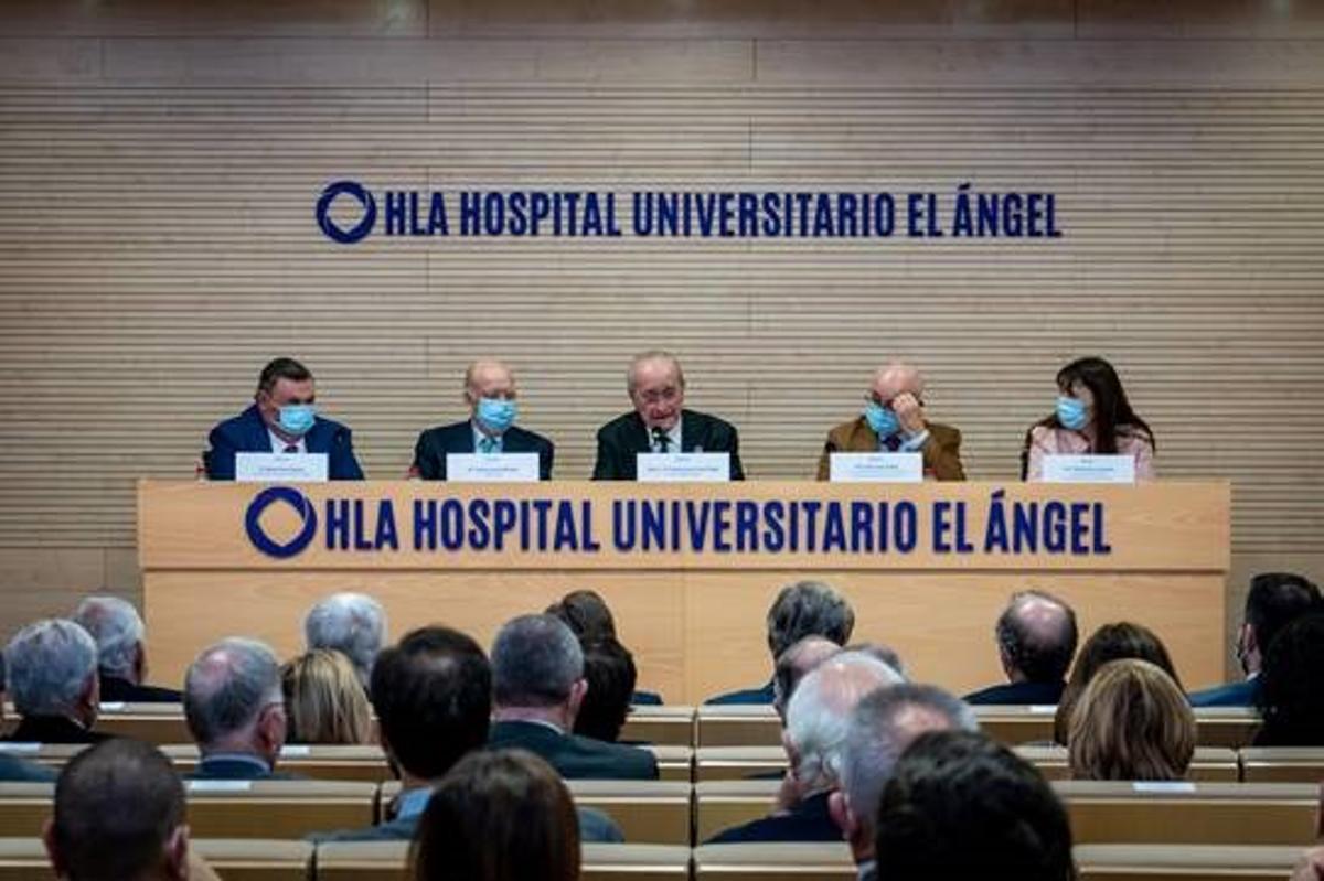 Dr. Manuel Viola, Dr. Francisco Ivorra, Ilmo. Alcalde de Málaga D.  Francisco de la Torre, Prof. Isaac Túnez y Prof.a Natalia García Casares