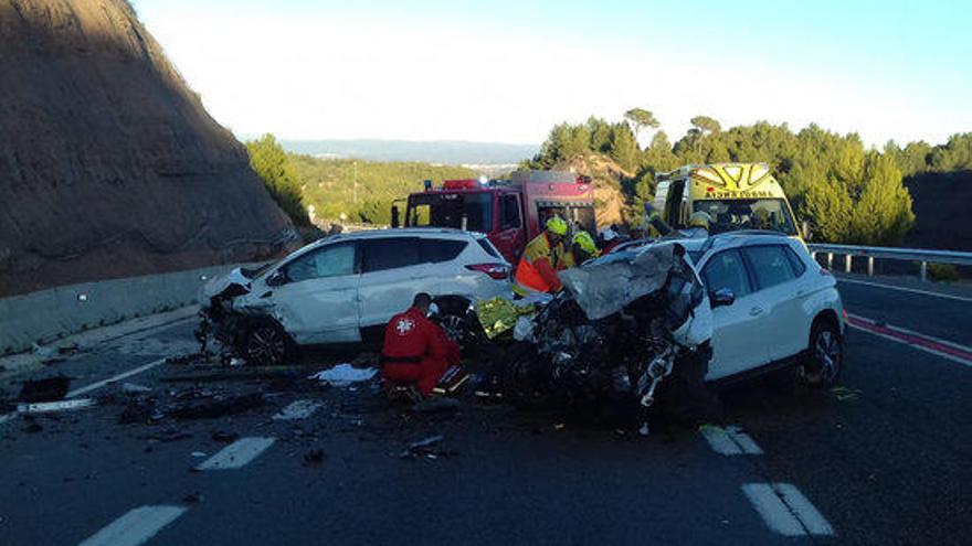 Els vehicles de l&#039;accident de Sant Salvador de Guardiola.