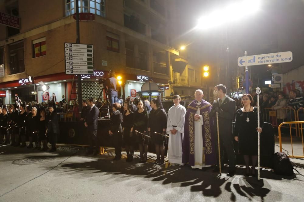 La Esperanza y el Cristo de la Caída protagonizaron el Encuentro en la Vía Doloresa de la Semana Santa de Torrevieja