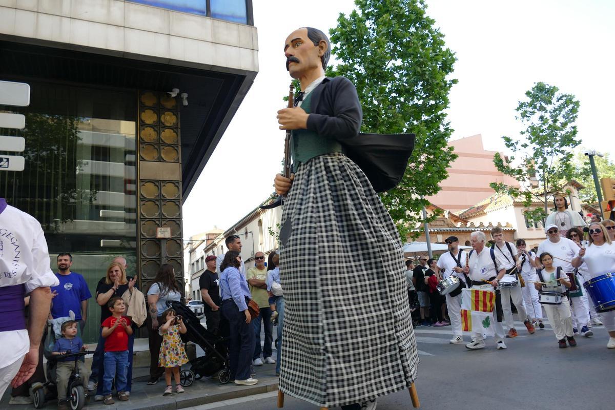 EN IMATGES | El seguici popular figuerenc obre el camí a les Fires i Festes de la Santa Creu EN IMATGES | El seguici popular figuerenc obre el camí a les Fires i Festes de la Santa Creu