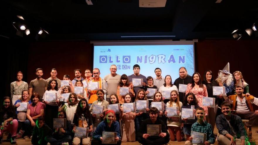 Foto de familia dos premiados do certame.   | // D.P.