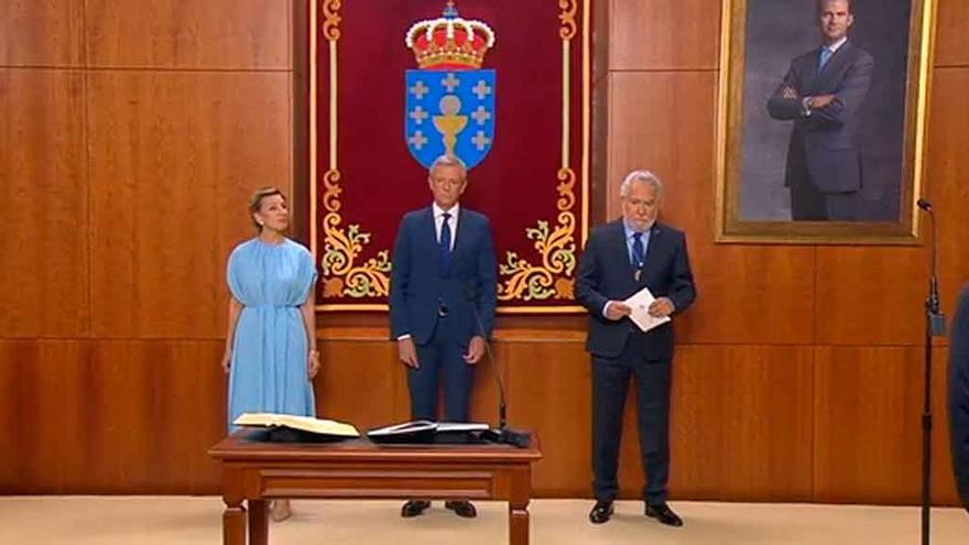 Alfonso Rueda ya es nuevo presidente de la Xunta
