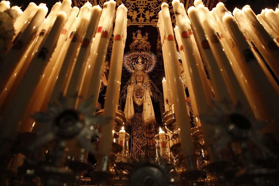 La elegancia fúnebre del Santo Sepulcro