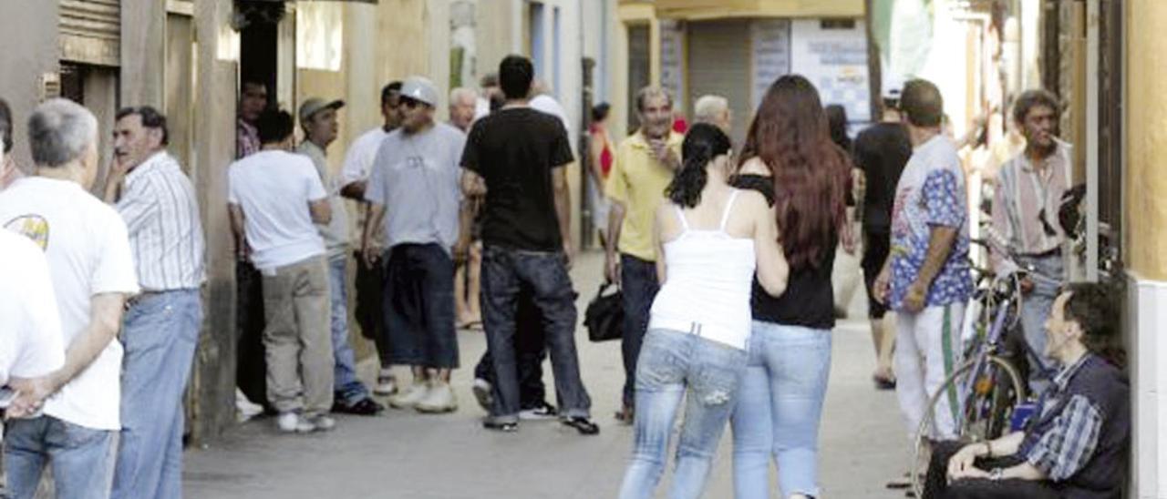 Típico barrio de oficios meretricios. // FDV