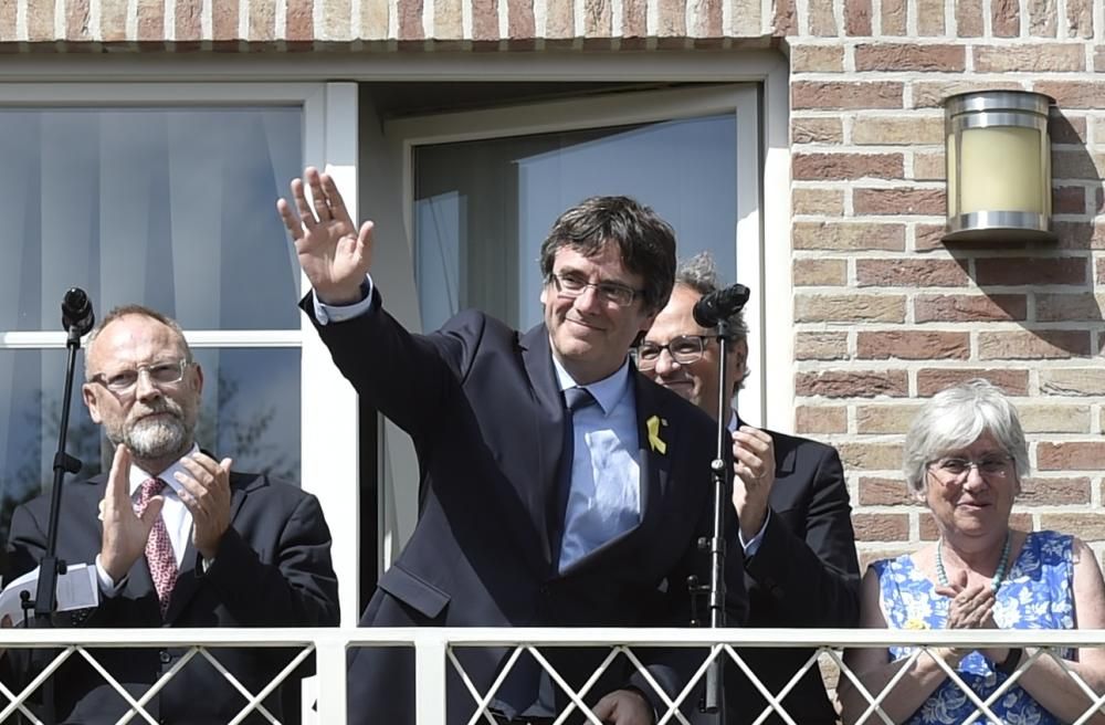 La llegada de Puigdemont a Bélgica, en imágenes.