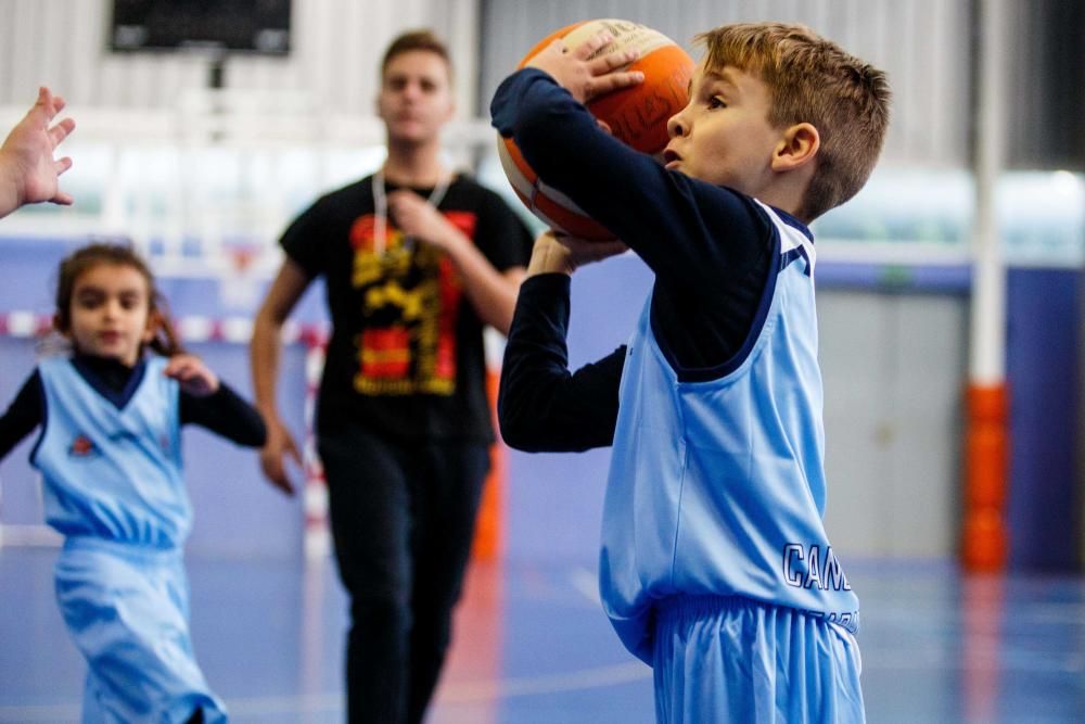 El objetivo de estas diadas es captar a niños para que jueguen al baloncesto