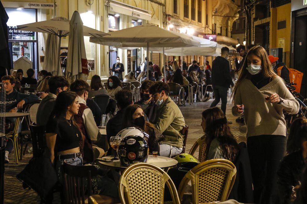 Viernes noche hasta las 10:30