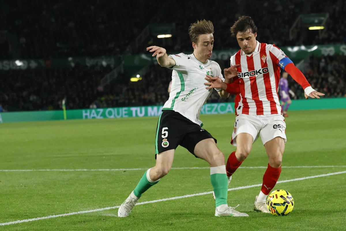 El partido entre el Racing de Santander y el Sporting, en imágenes