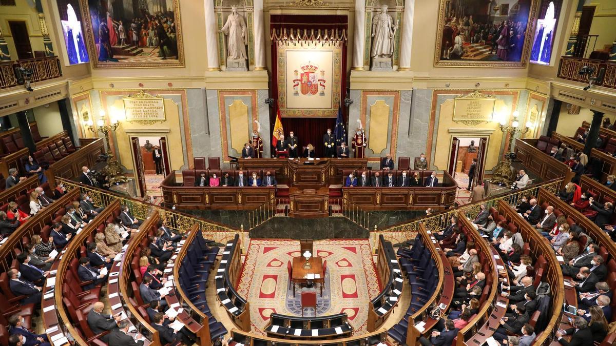 &lt;p&gt;Vista aérea del hemiciclo del Congreso de los Diputados&lt;/p&gt;