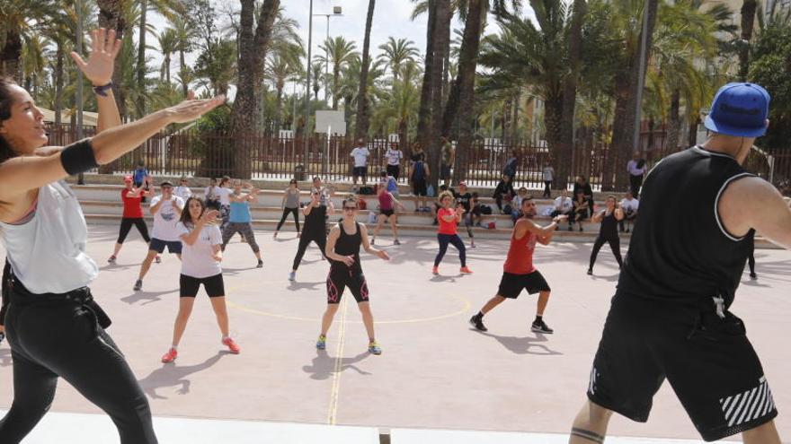 Clases de zumba y body jump para ayudar al pueblo senegalés