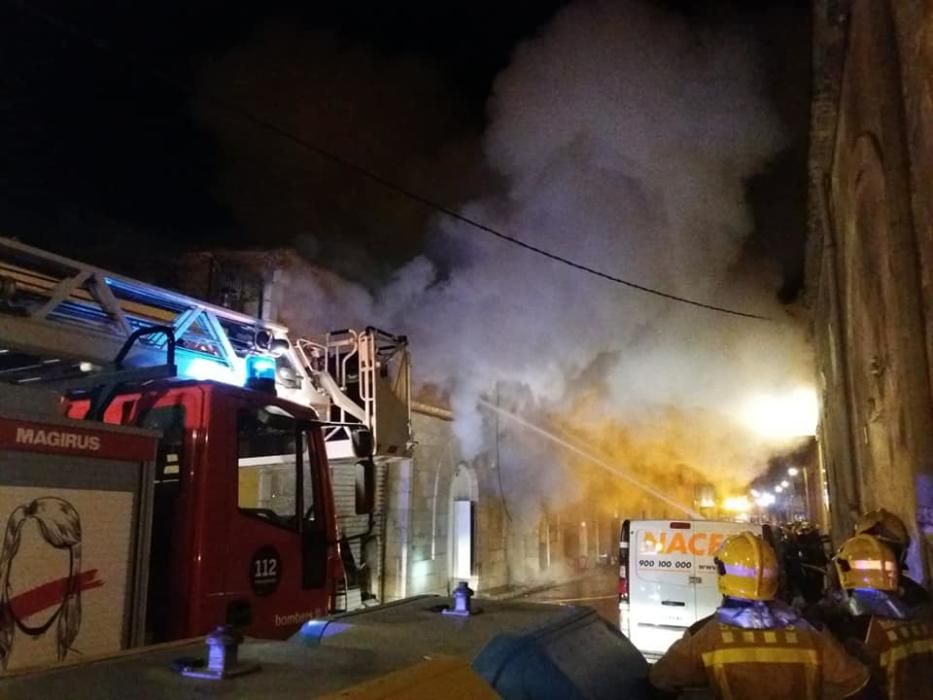 Incendi en una empresa d'embotits de Vilafant