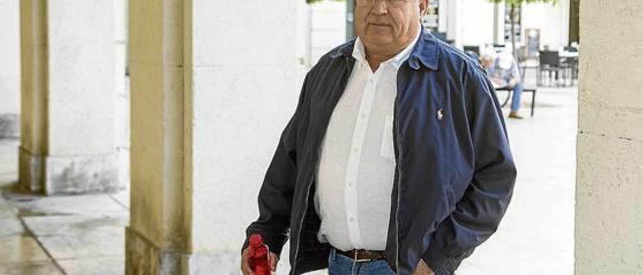 Ángel Fenoll, presunto cerebro de la trama Brugal, en una comparecencia en la Audiencia.