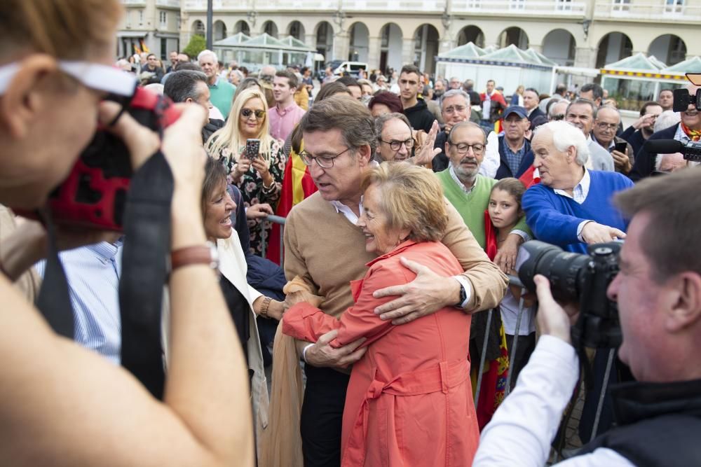 Vázquez defiende la Constitución en María Pita