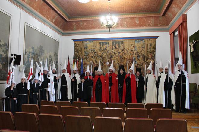 GALERÍA | Así ha sido la procesión oficial de Jesús Muerto