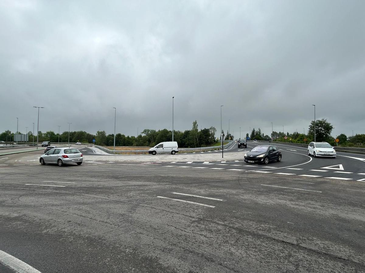 EN IMÁGENES: Inauguración de la nueva ronda de acceso a Parque Principado y vial de acceso directo desde Oviedo