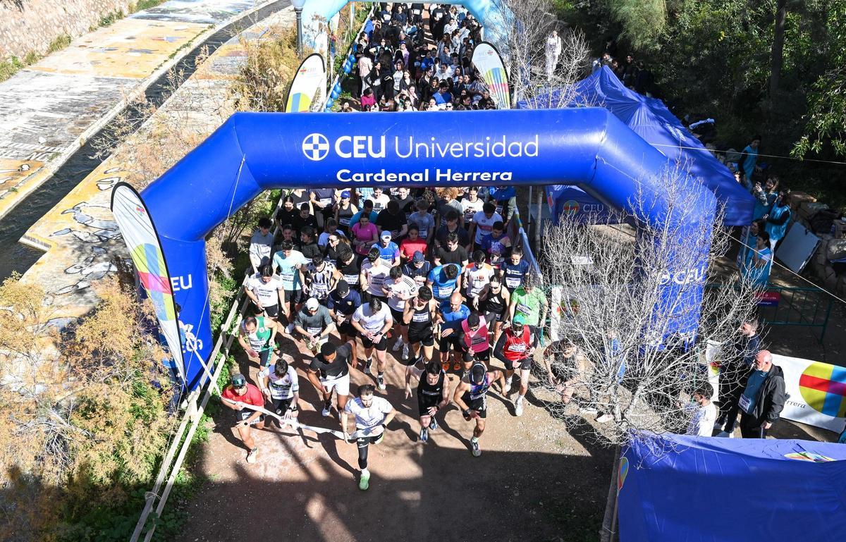 La prueba deportiva partió y concluyó en la ladera del río Vinalopó