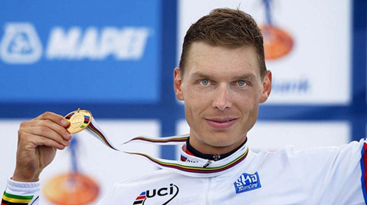El ciclista alemany Tony Martin, amb la medalla de campió de contrarellotge.