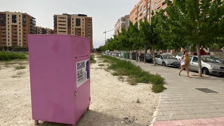 El &quot;dilema&quot; del Ayuntamiento de Alicante con los contenedores de ropa usada