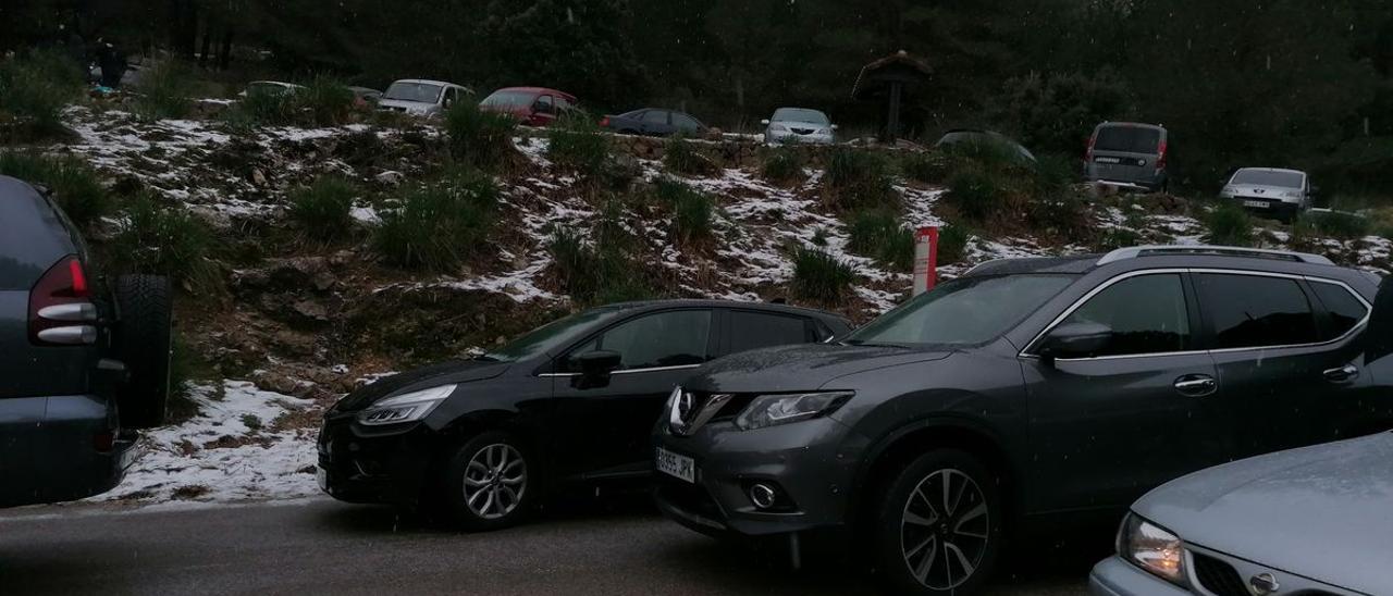 Colapso de coches en la Serra en la nevada de principios de enero de 2021.