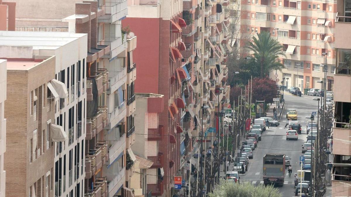 Vista de distintos bloques de edificios en el centro de Sant Joan.