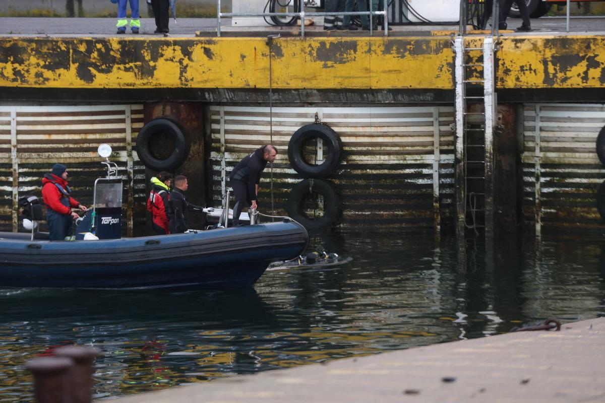 Muere un hombre de 80 años tras caer con su coche al mar en Vilanova