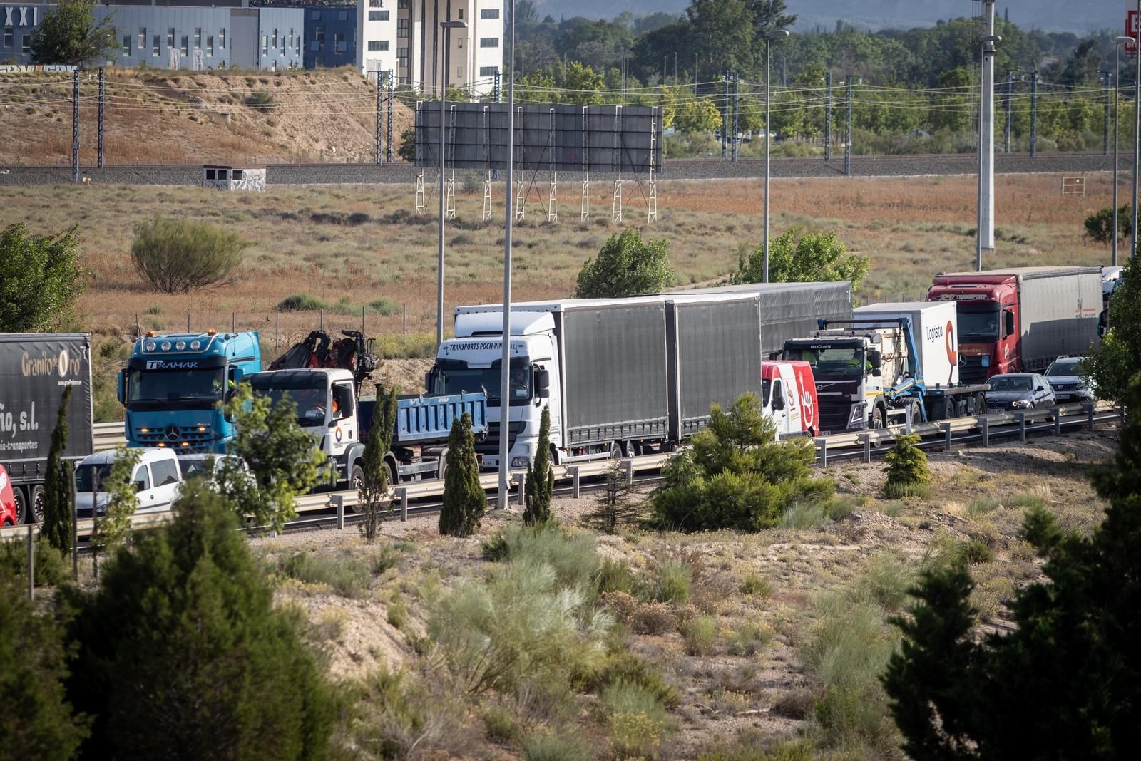 Retenciones en lods accesos a Plaza por obras en la A-2