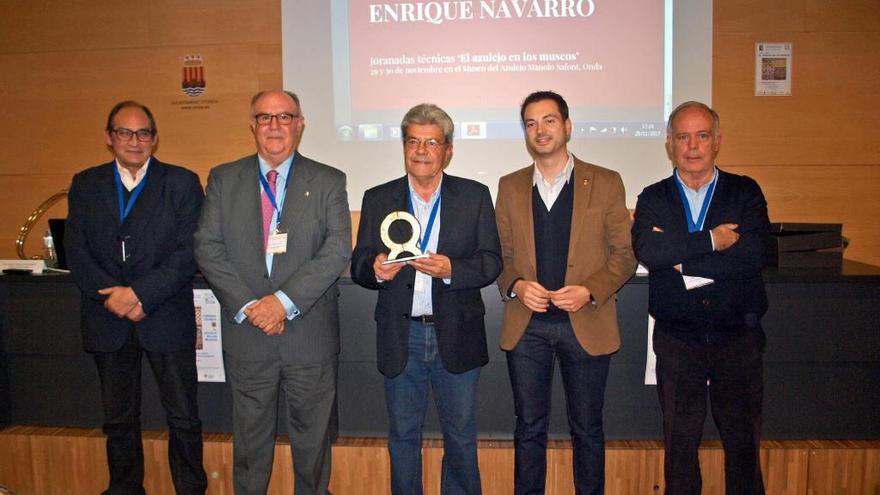 Alfa de Oro honorífico a Enrique Navarro