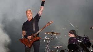 El cantante y guitarrista de Metallica, James Hetfield, durante uno de los conciertos del primer día del MadCool Festival 2022.