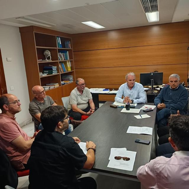 Reunión de los responsables de los ayuntamientos del Marquesat en la Conselleria de Sanidad.