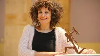 La cordobesa Rosario Villajos gana el premio Biblioteca Breve de novela