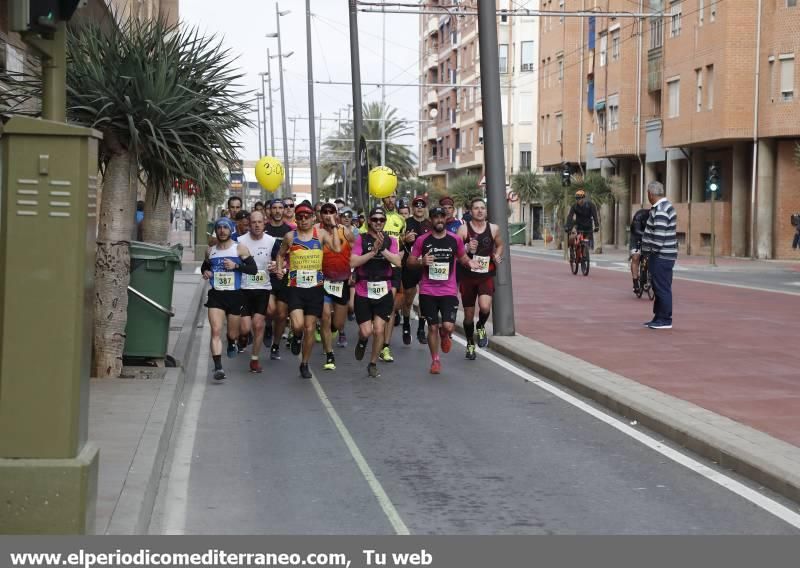 Atletas en el IX Marató BP de Castellón