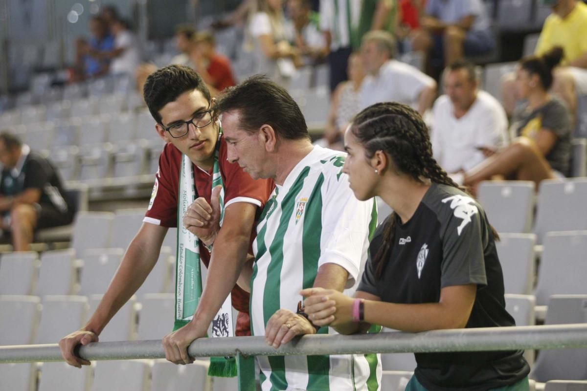 Los aficionados del Córdoba CF en el Arcángel