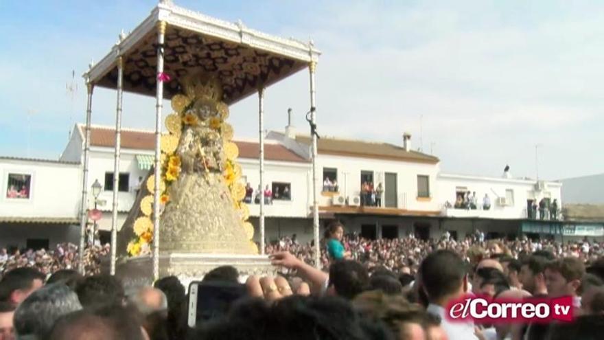 La entrada de la Virgen del Rocío en El Correo TV