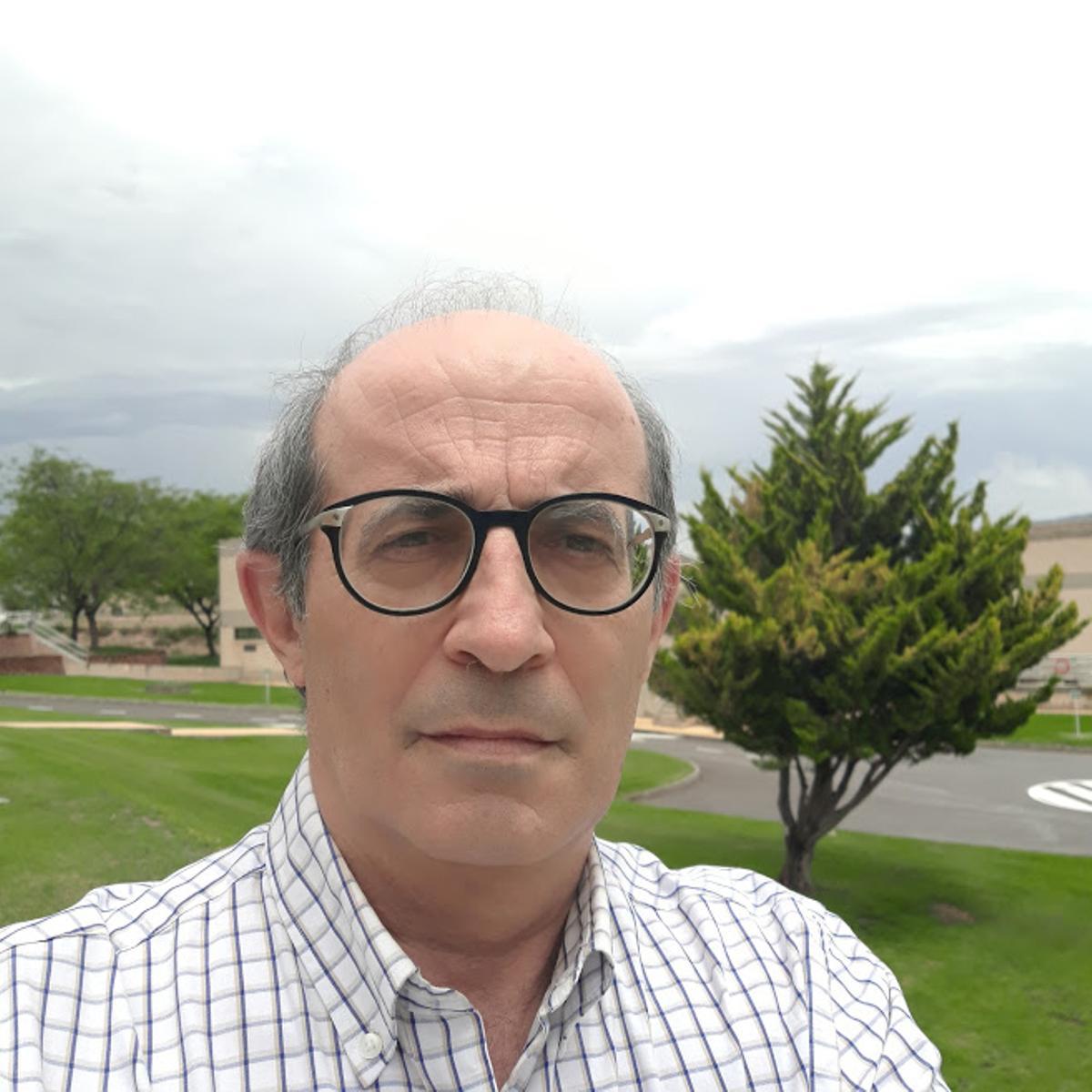 Jose María López Cabanes responsable de la gestión de esta depuradora.