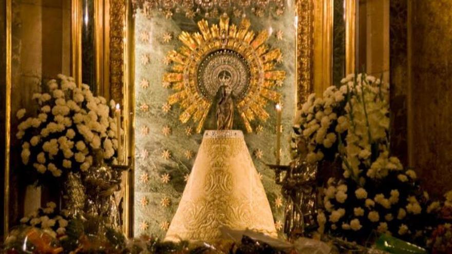 El Zaragoza Femenino realizará mañana la Ofrenda a la Virgen y la visita a Ayuntamiento