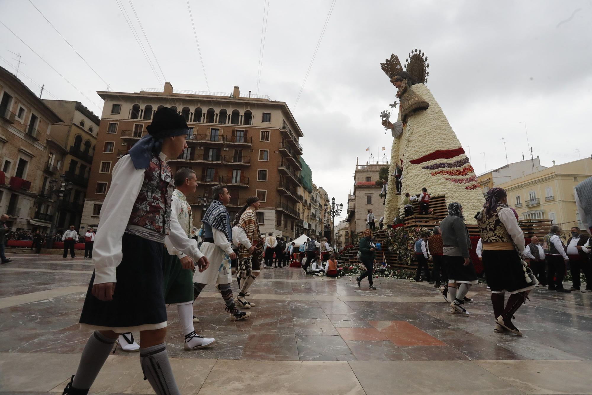 Búscate en el segundo día de ofrenda por la calle de la Paz (entre las 17:00 a las 18:00 horas)