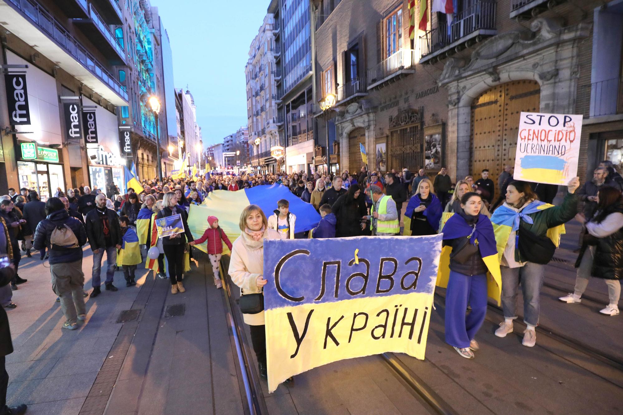 Concentración del Gobierno de Aragón en solidaridad con Ucrania