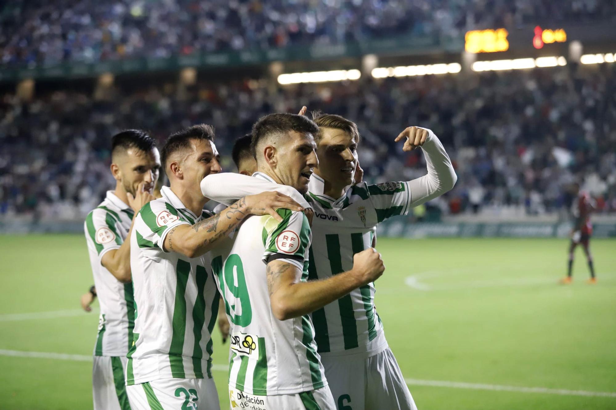 Córdoba CF - Recreativo de Huelva: las imágenes del partido en El Arcángel