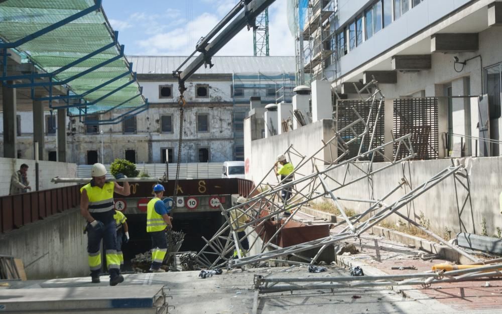 Un trabajador, herido al caerse el andamio de la reforma de la Casa del Mar