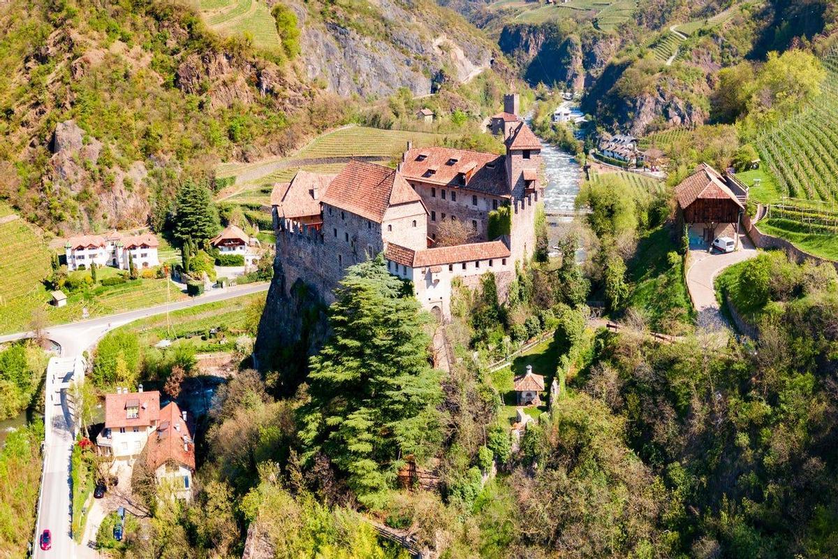 Castillo de Roncolo, Bolzano, Italia