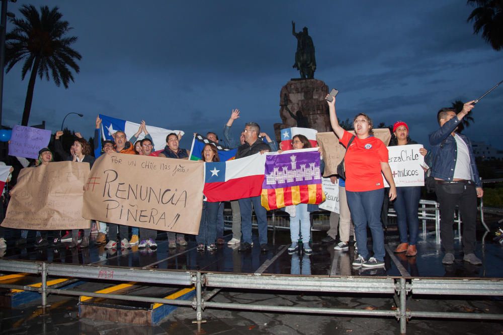 Respaldo de chilenos desde Palma a las protestas