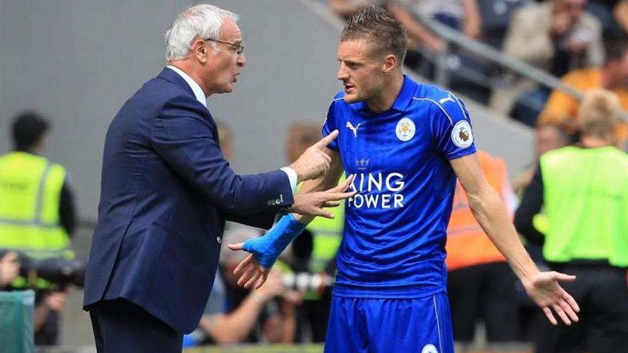 Vardy, amenazado de muerte por el despido de Ranieri