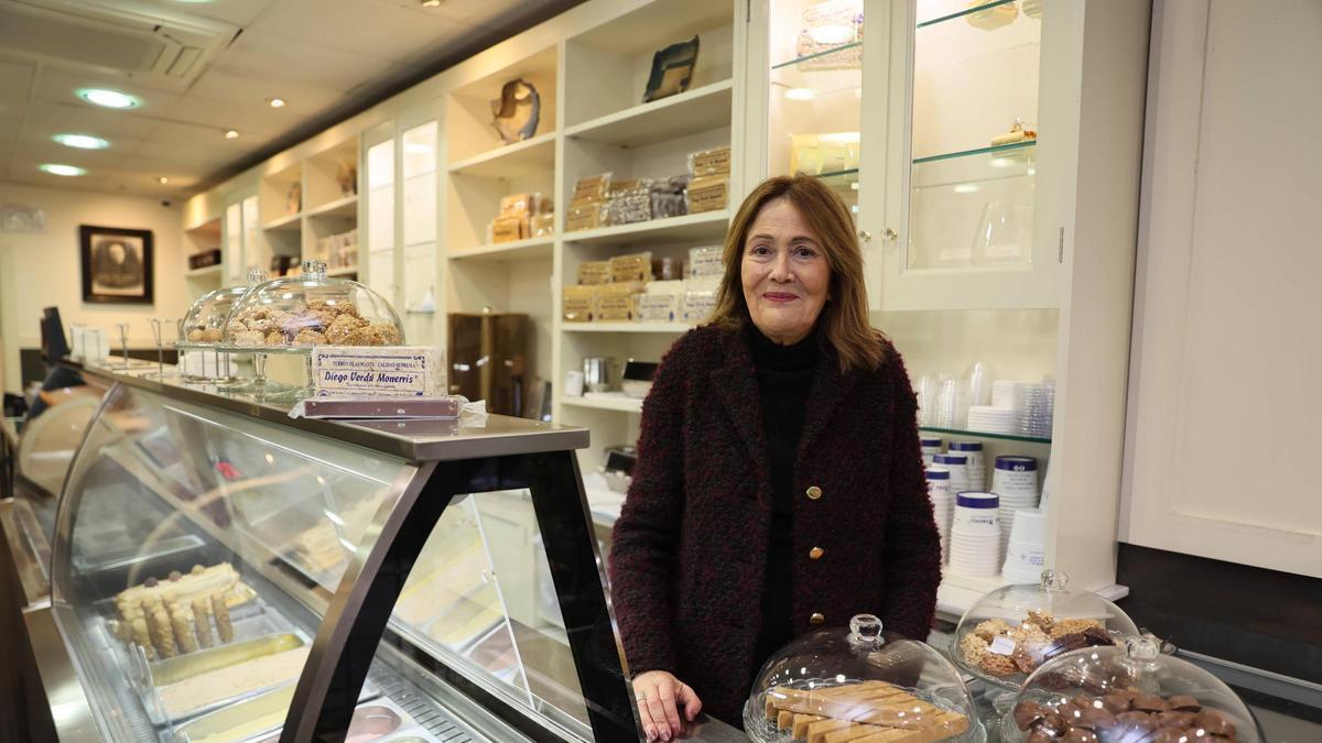 María Remedios López Asensi, cuarta generación de Diego Verdú: "Somos el negocio más antiguo de Oviedo y el único secreto es ofrecer calidad"