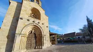 Una gaita medieval rescatada de la piedra: se presenta en Villaviciosa una reconstrucción de la que está esculpida en la iglesia de Santa María de la Oliva