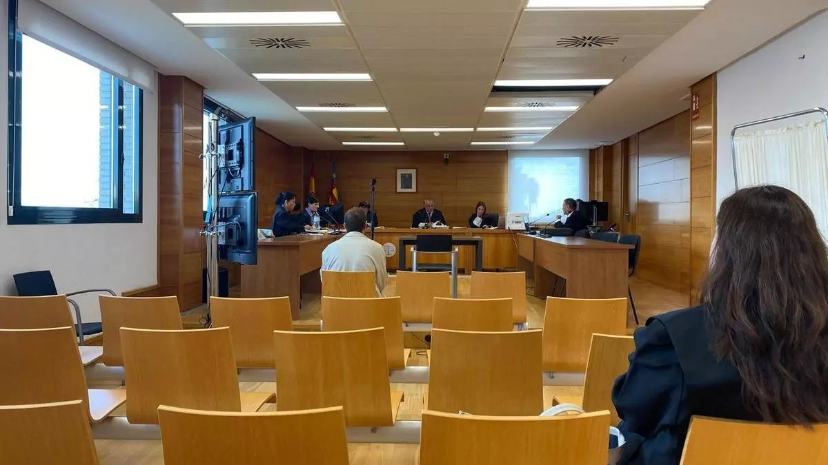 Una presunta víctima de violación en la provincia de Castellón: "Me agredió sexualmente, me ató el cinturón al cuello y me arrastró 30 metros como un perro"